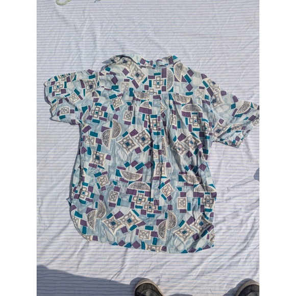 Vintage Van Heusen 417โ Men's Geometric Shirt Size XL Button Up Short Sleeve - Picture 11 of 12